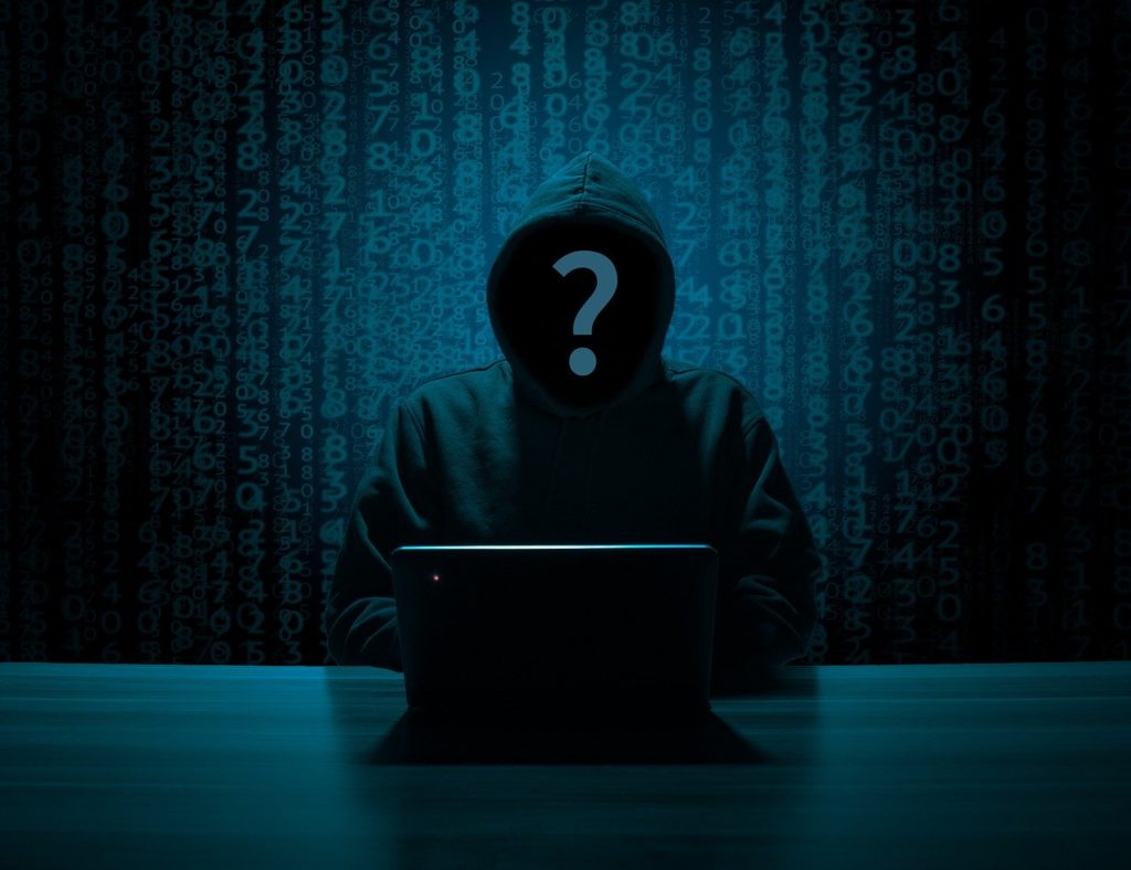 Đừng nên lưu Private Key trong máy chủ. Biết đâu được sẽ như DarkSide?