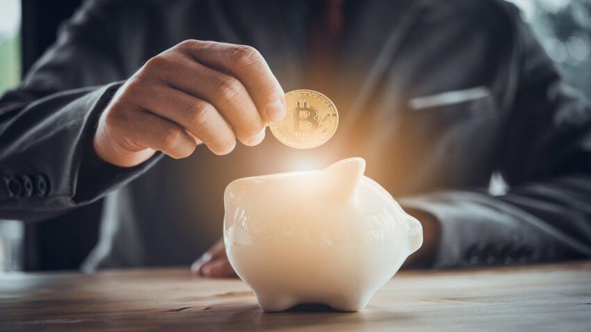 Đồng Bitcoin nhựa với giá 1,000 USD