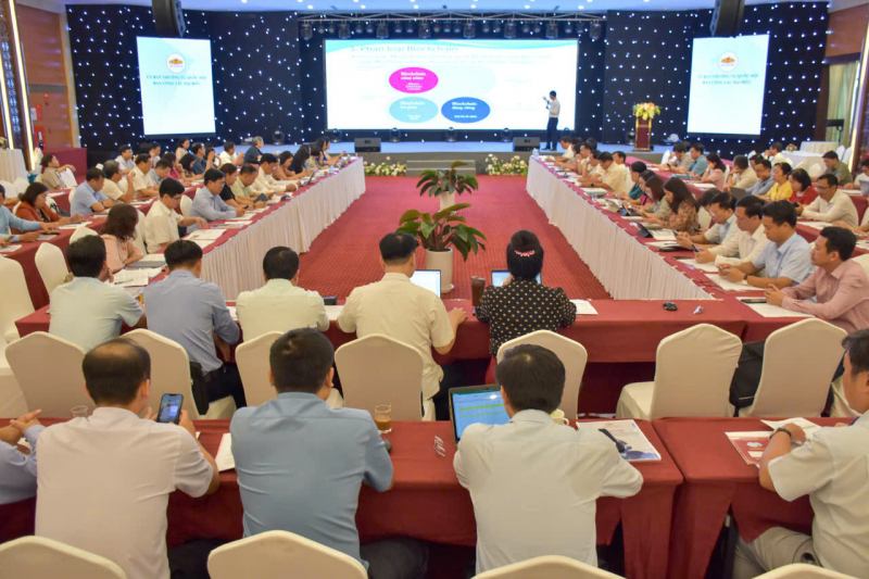 Quang cảnh hội nghĩ. Nguồn: Báo đại biểu nhân dân.