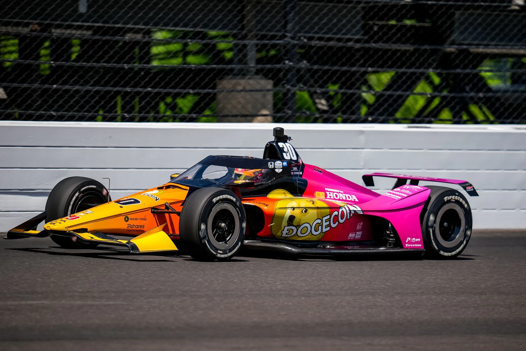 IndyCar được Dogecoin tài trợ tại Indianapolis 500. Nguồn: Dogecoin
